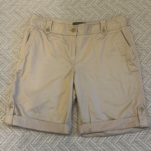 Talbots Short Khaki Size 8 98% Cotton 2% Spandex Belt LoopsPockets Cuffed Bottom
